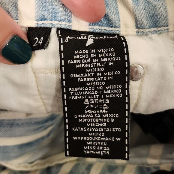 Blue and white striped 7 for all mankind jean skirt w/ distressed hem size 24. - Picture 9 of 15